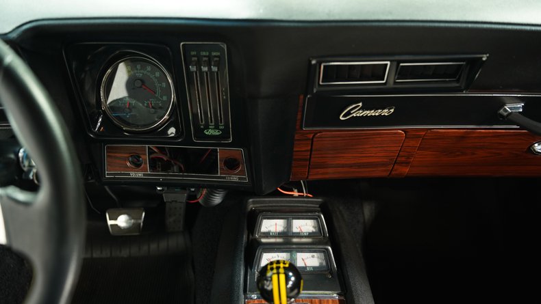 1969 Chevrolet Camaro 38