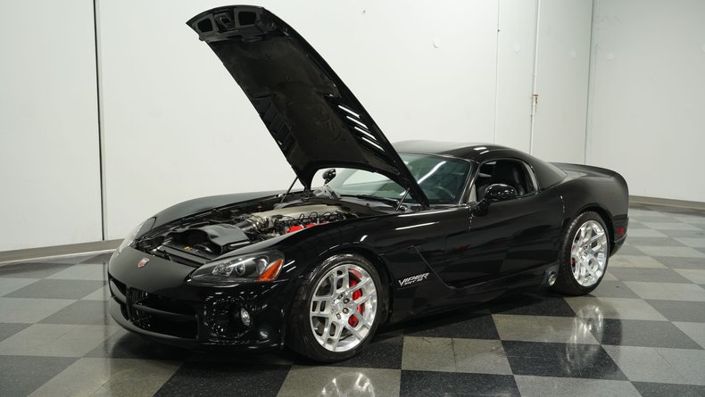 2006 Dodge Viper SRT-10 Coupe 27