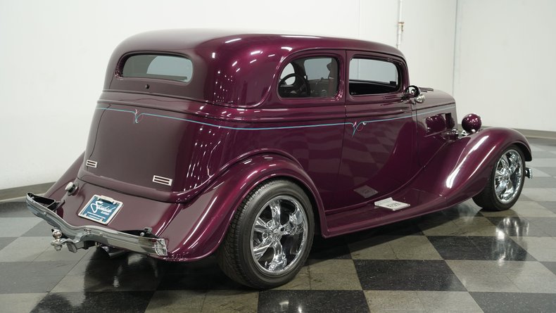 1933 Ford Victoria 10