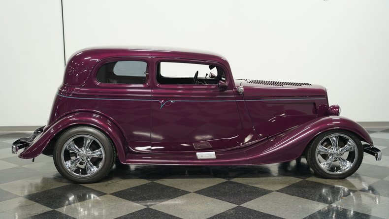 1933 Ford Victoria 11