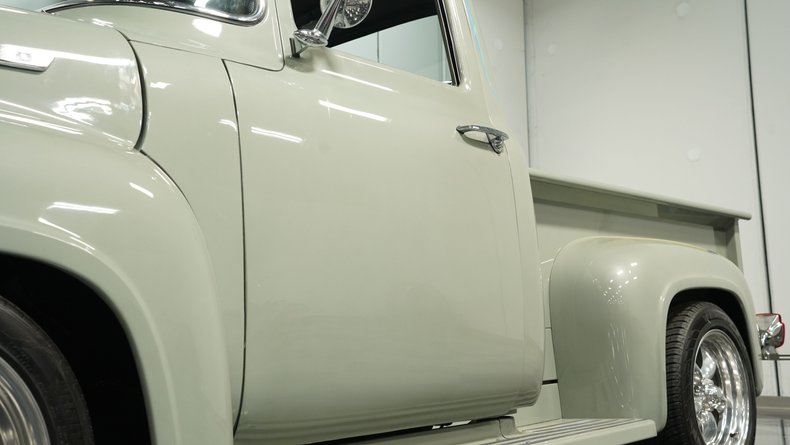 1956 Ford F-100 18