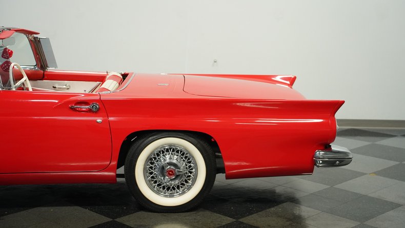 1957 Ford Thunderbird  20