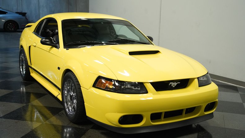2003 Ford Mustang 13