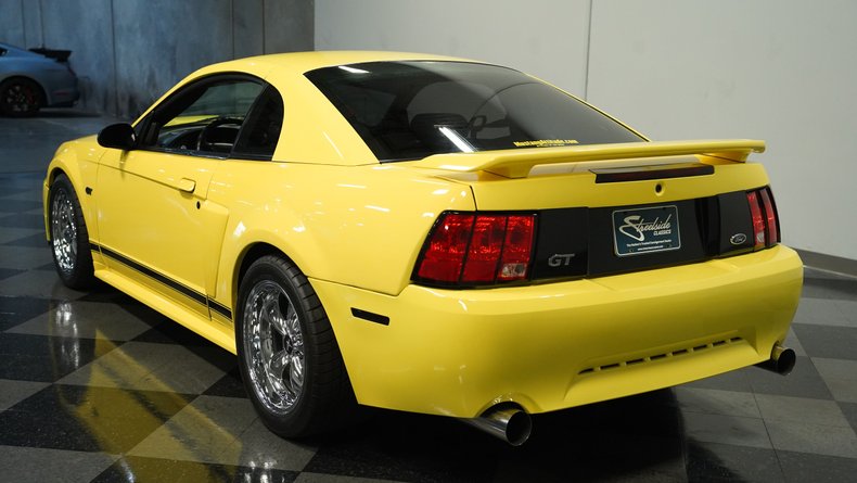 2003 Ford Mustang 7