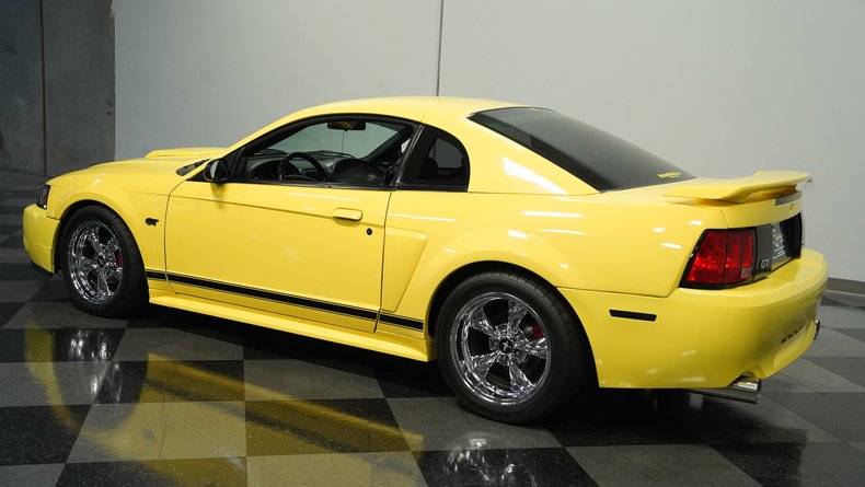 2003 Ford Mustang 6