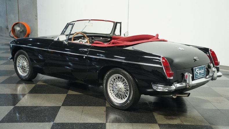 1967 MG MGB Roadster 6