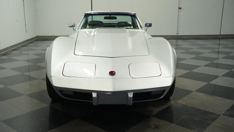 1975 Chevrolet Corvette  14