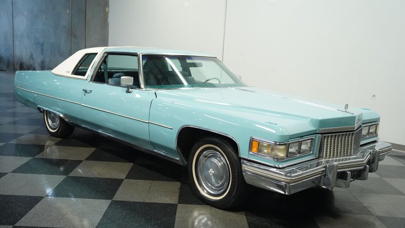 1975 Cadillac Coupe DeVille De Elegance 12