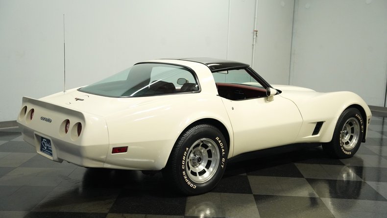 1981 Chevrolet Corvette  11