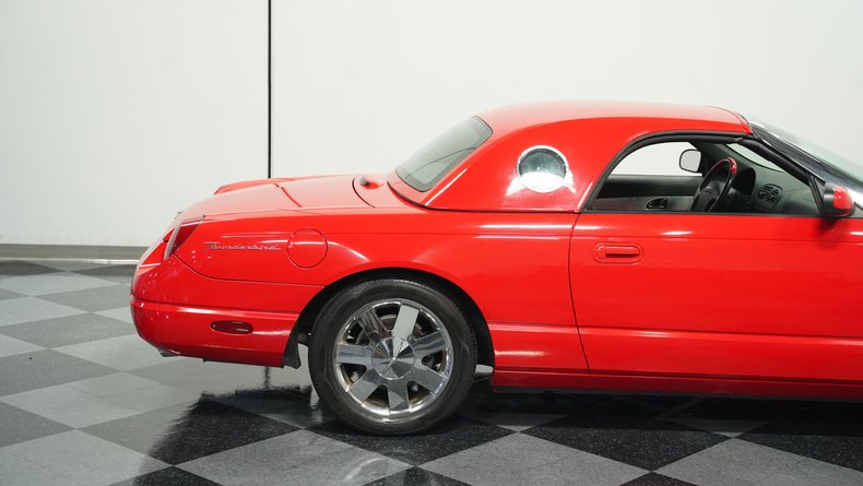 2002 Ford Thunderbird  26