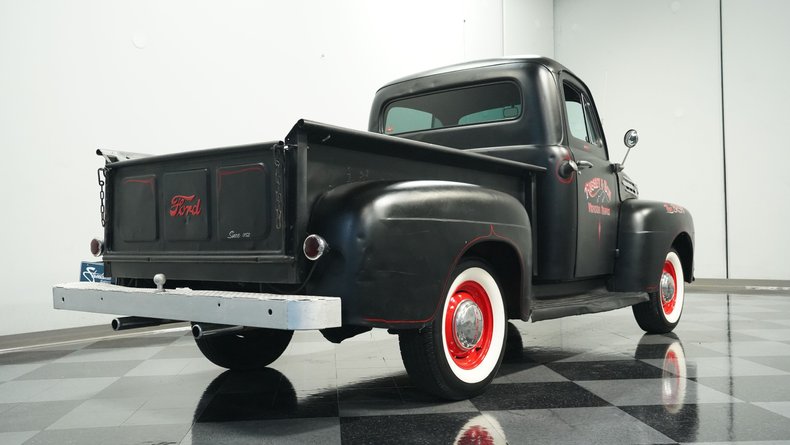 1952 Ford F-1 Patina 24