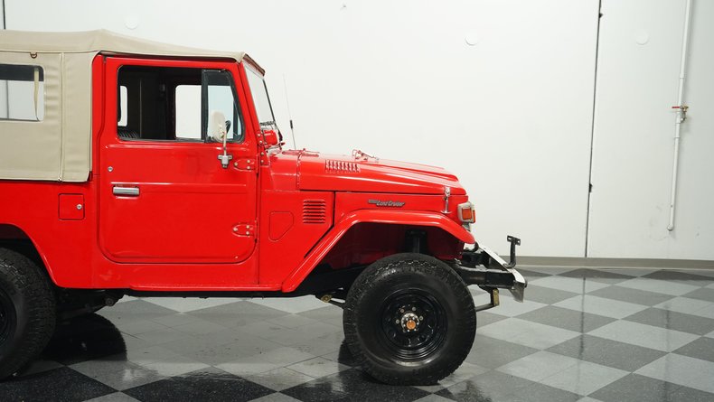 1979 Toyota Land Cruiser FJ43 27