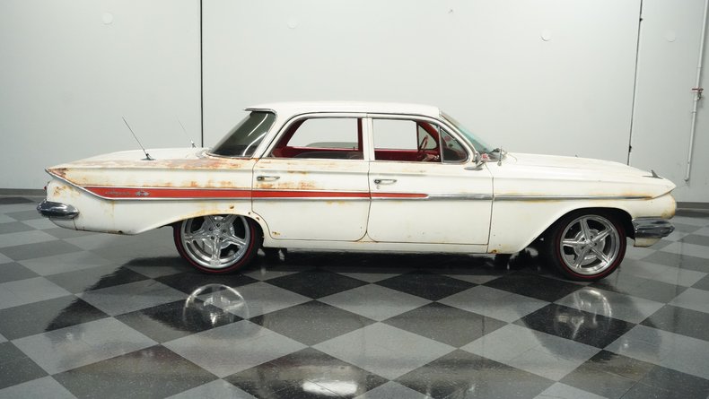 1961 Chevrolet Impala  12