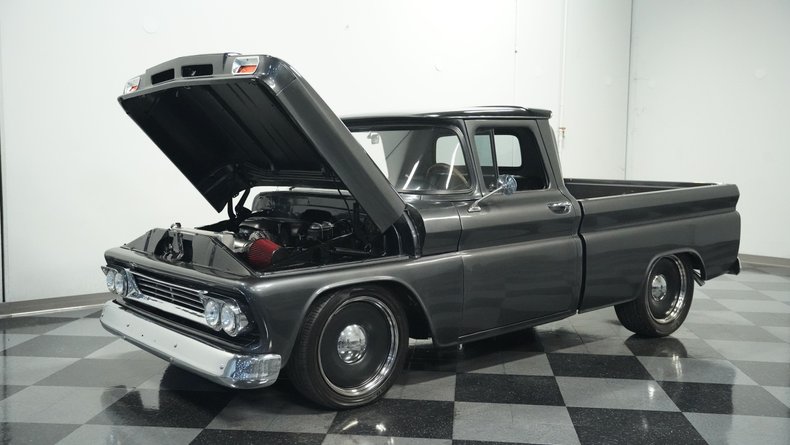 1961 Chevrolet Apache Restomod 27