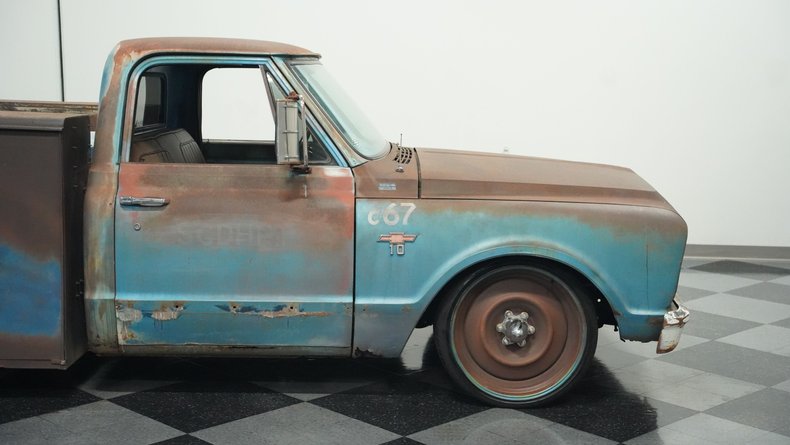 1967 Chevrolet C10 Patina 26