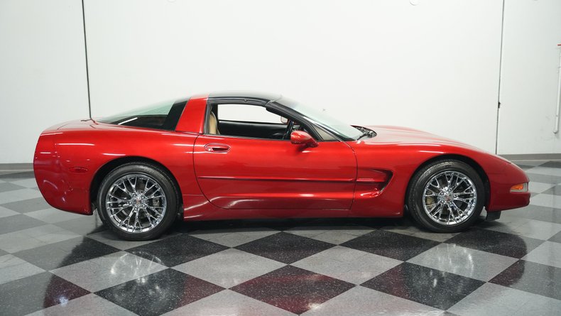 1999 Chevrolet Corvette  13