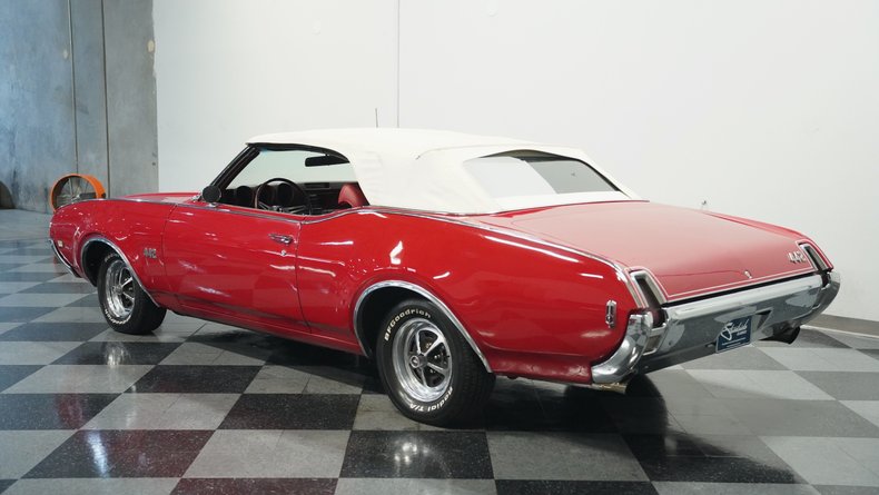 1969 Oldsmobile Cutlass 442 Convertible 7