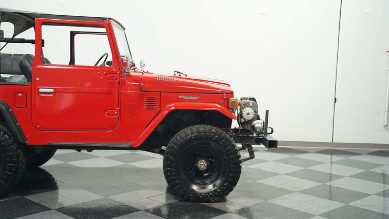 1977 Toyota Land Cruiser FJ40 27