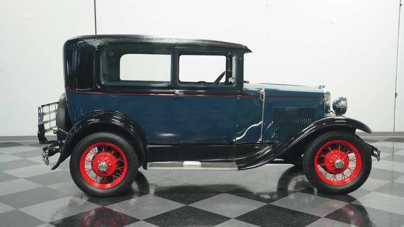 1930 Ford Model A Tudor 12