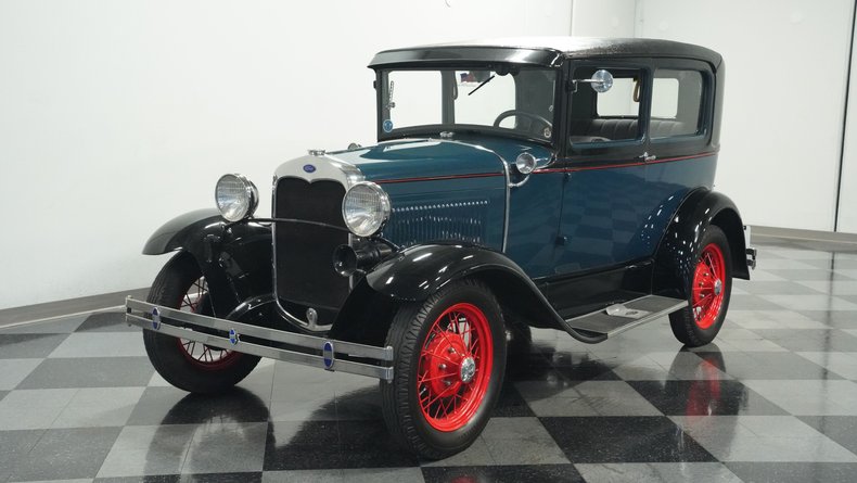 1930 Ford Model A Tudor 16