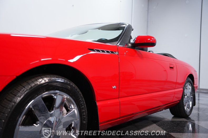 For Sale 2003 Ford Thunderbird Stock# 9351-ATL Fullscreen Grid Image 18