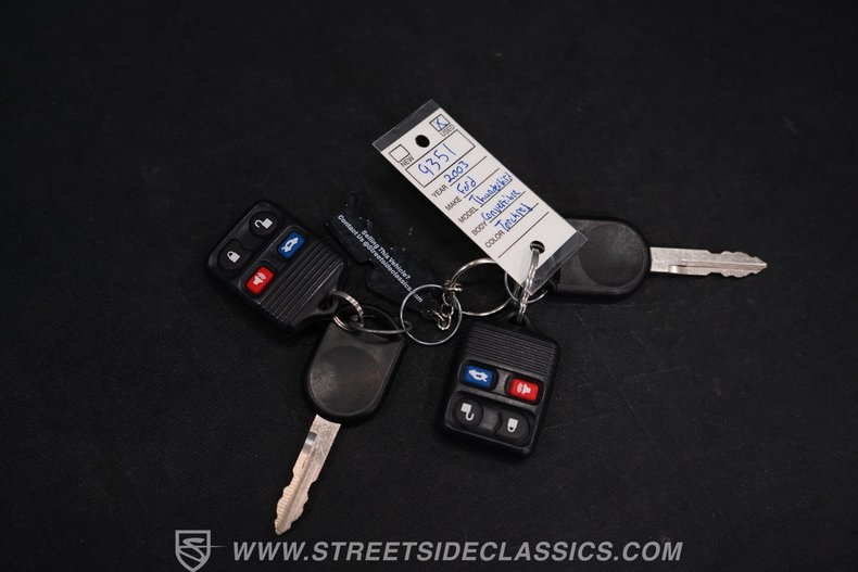 For Sale 2003 Ford Thunderbird Stock# 9351-ATL Fullscreen Grid Image 69