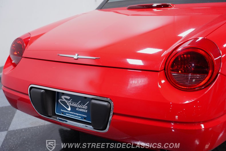 For Sale 2003 Ford Thunderbird Stock# 9351-ATL Fullscreen Grid Image 21