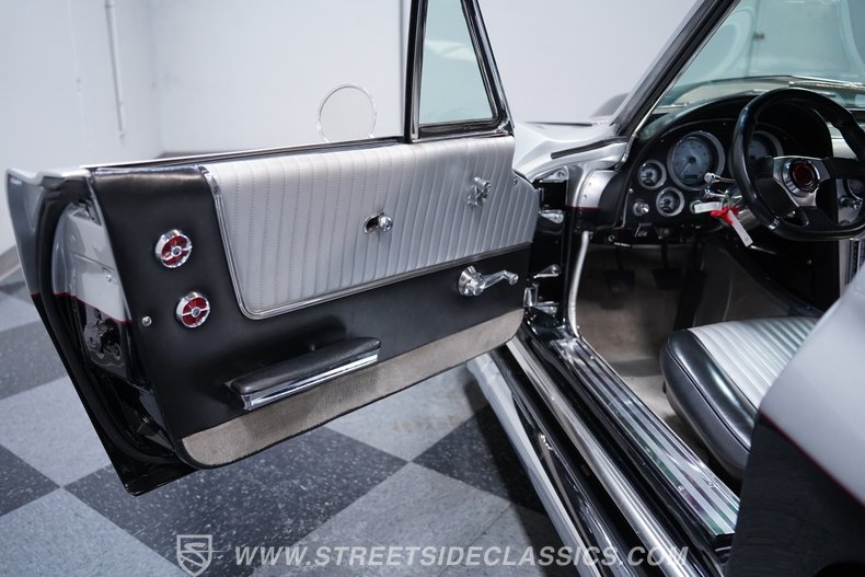 For Sale 1963 Chevrolet Corvette Stock# 9406-ATL Fullscreen Grid Image 28