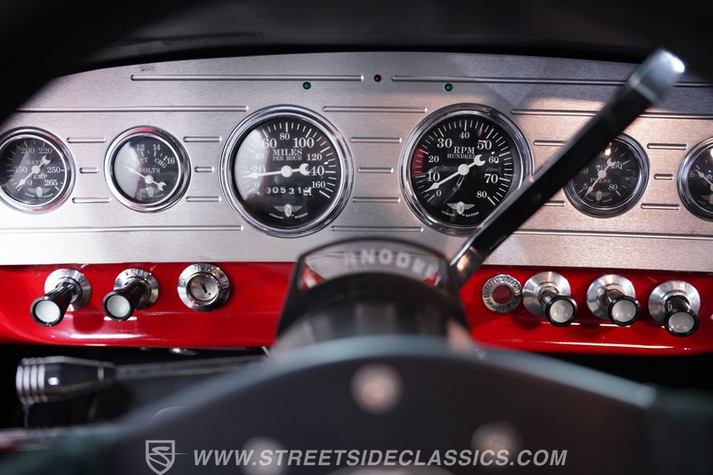 1966 Ford F-100 32
