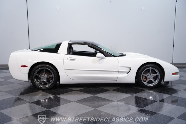 1998 Chevrolet Corvette 12