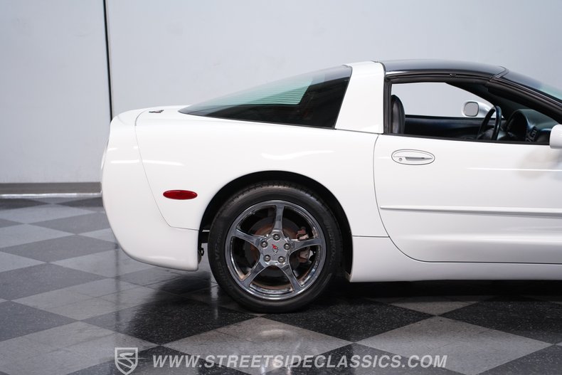 1998 Chevrolet Corvette 23