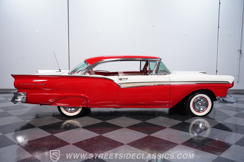 1957 Ford Fairlane 12