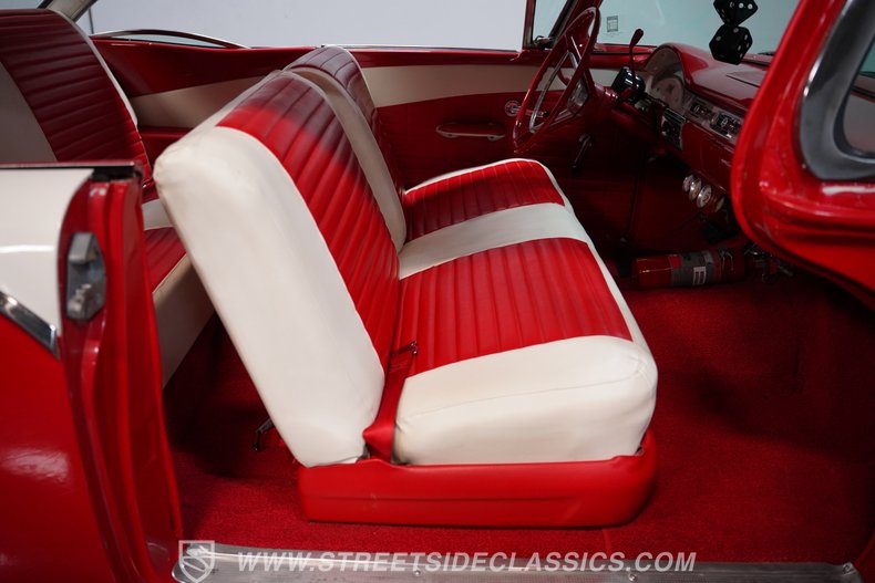1957 Ford Fairlane 37