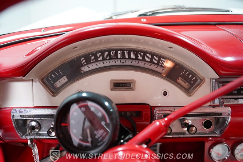 1957 Ford Fairlane 31