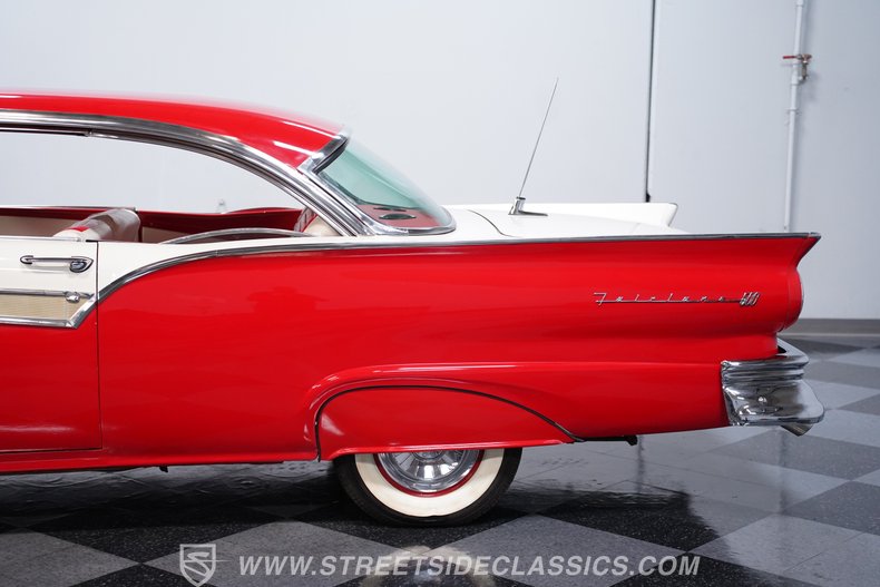 1957 Ford Fairlane 20