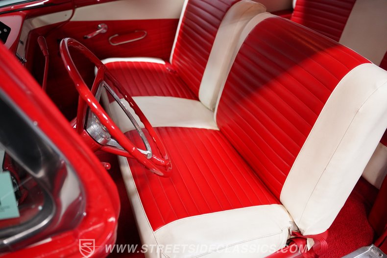 1957 Ford Fairlane 33