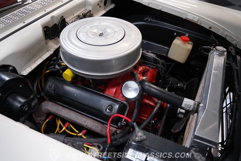 1957 Ford Fairlane 26