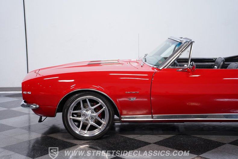 1967 Chevrolet Camaro 19