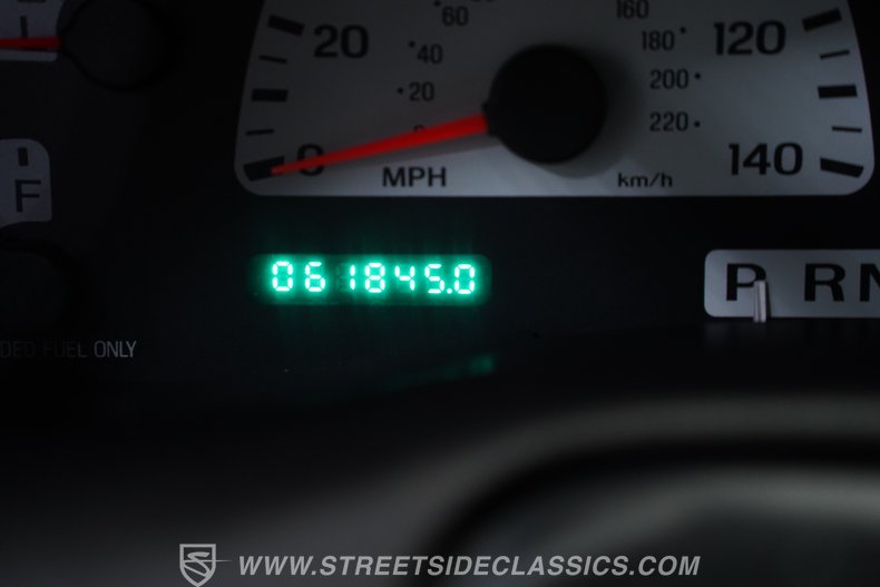 2002 Ford F-150 33
