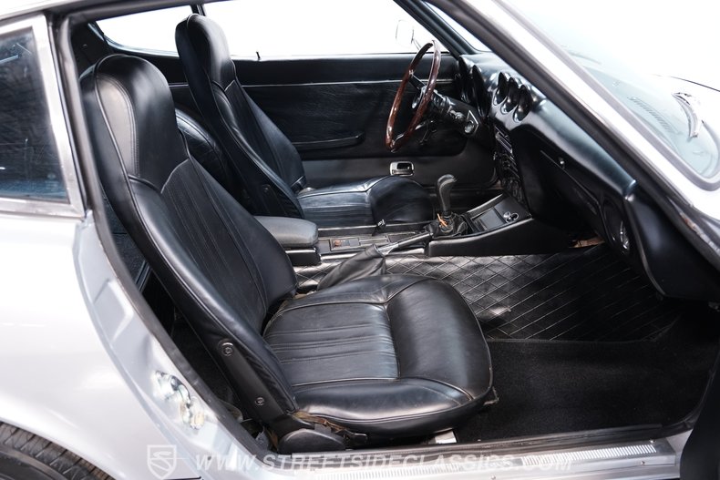 1971 Datsun 240Z 36