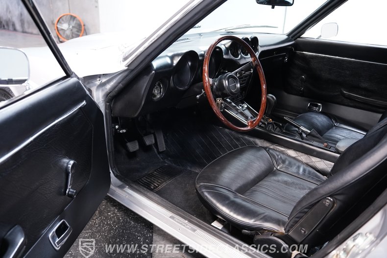 1971 Datsun 240Z 4