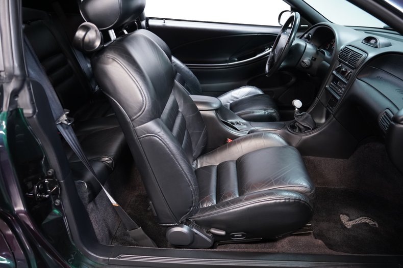 1996 Ford Mustang 38