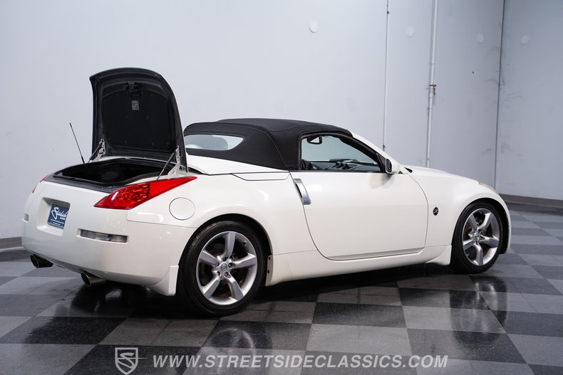 2007 Nissan 350Z 39