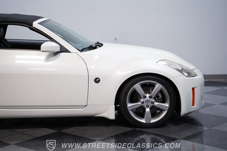 2007 Nissan 350Z 24