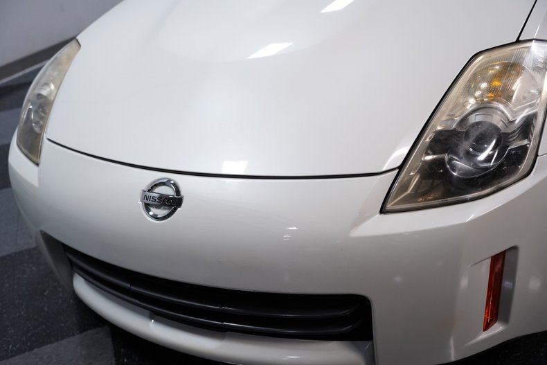 2007 Nissan 350Z 17