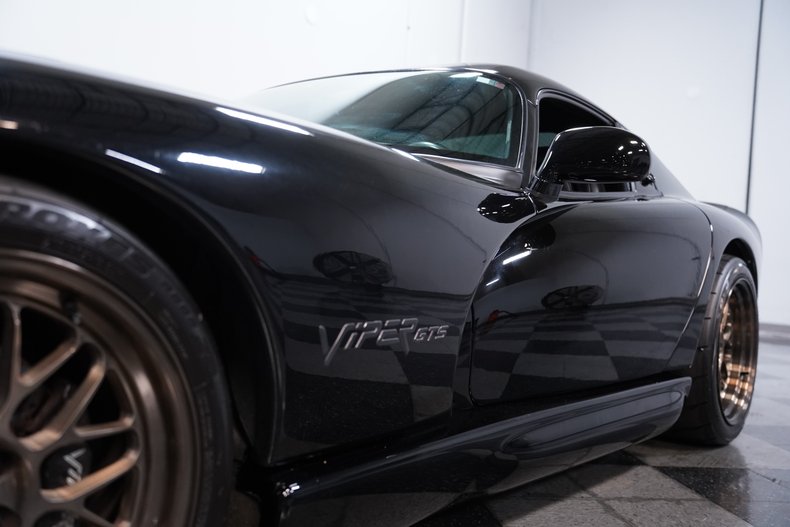 2000 Dodge Viper 18