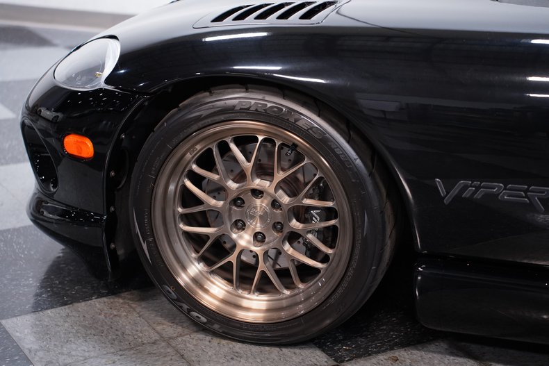 2000 Dodge Viper 46