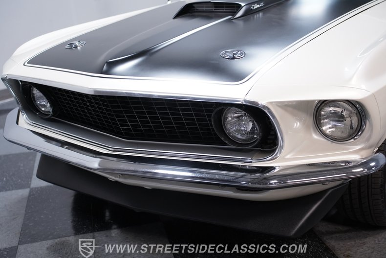 1969 Ford Mustang 17