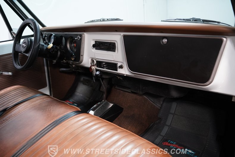 1967 Chevrolet C10 36