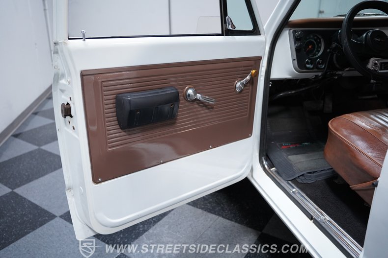 1967 Chevrolet C10 27